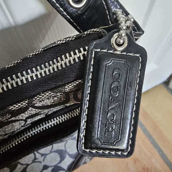 Coach purse , AUTHENTIC COACH K1193-F18925 HERITAGE BLACK/GRAY Bag Purse Tote - Picture 8 of 9